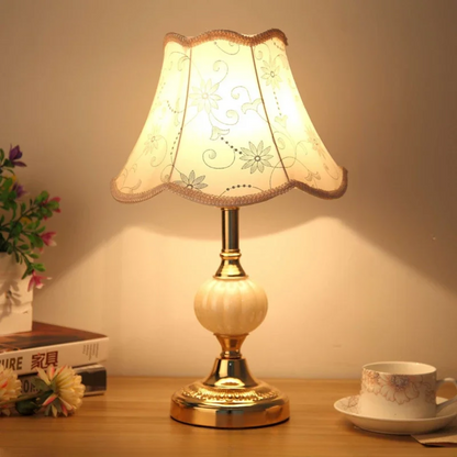 Quixy Floral Shade Table Lamp