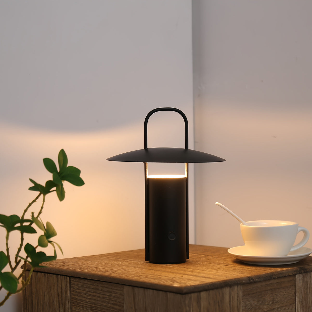 Wireless Metal Dome Touch Lamp
