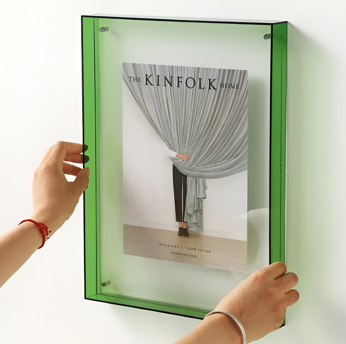 Seravina Clear Acrylic Photo Frame