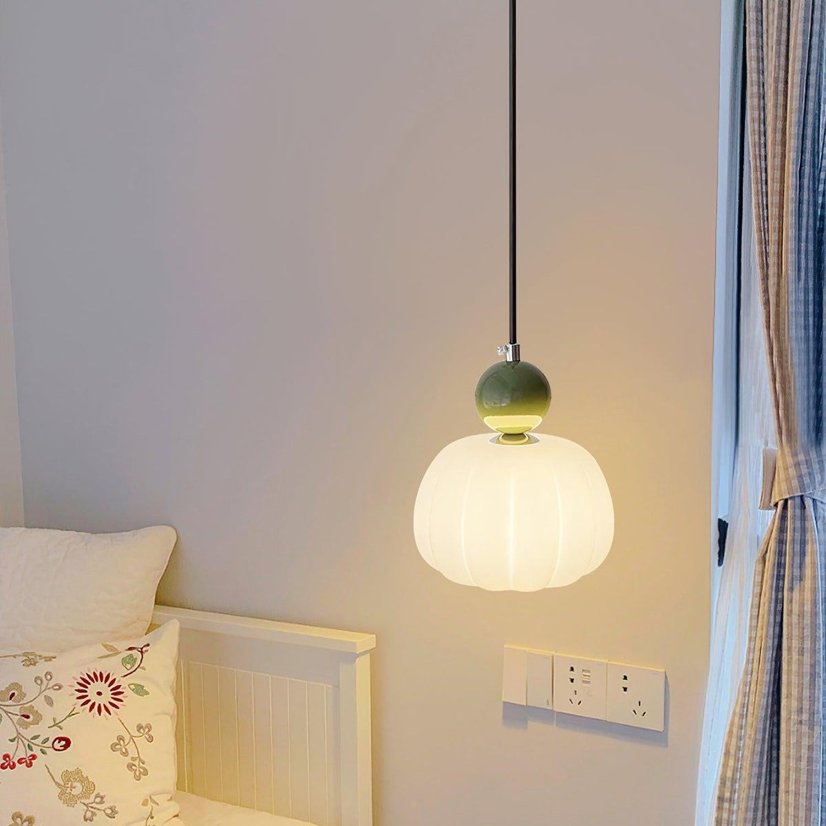 Yedra Pumpkin Acrylic Pendant Lamp