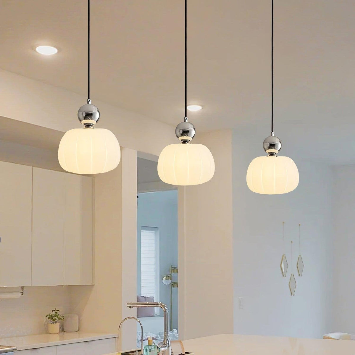 Yedra Pumpkin Acrylic Pendant Lamp