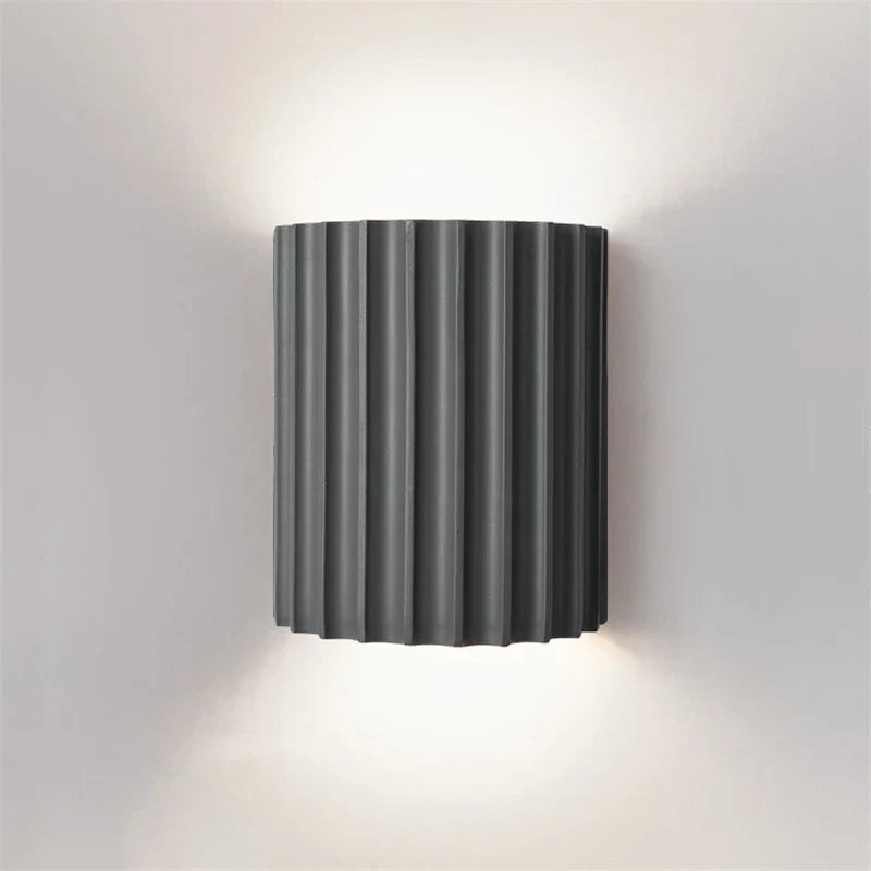 Ribbed Resin Wall Lamp