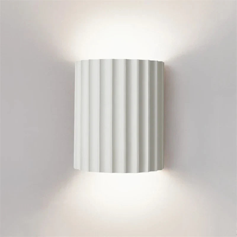 Ribbed Resin Wall Lamp