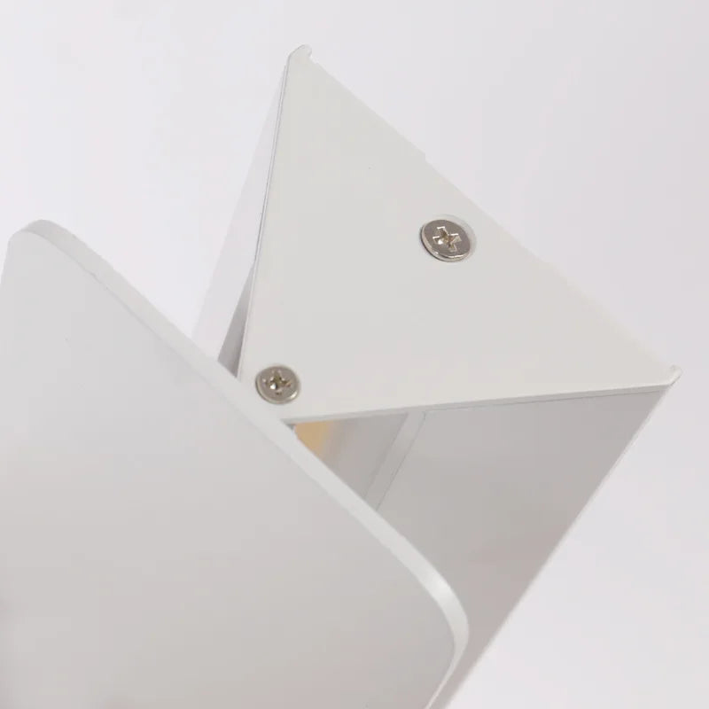 White Linear Aluminium Acrylic LED Wall Lamp