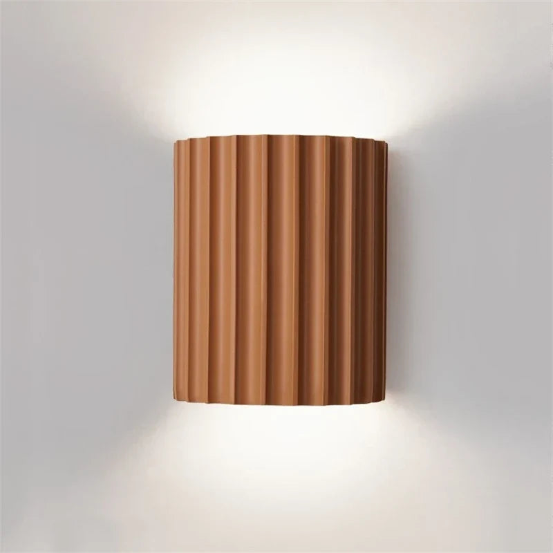 Ribbed Resin Wall Lamp