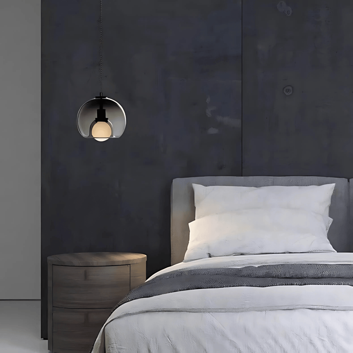 Clyde Seamless Glass Globe Pendant