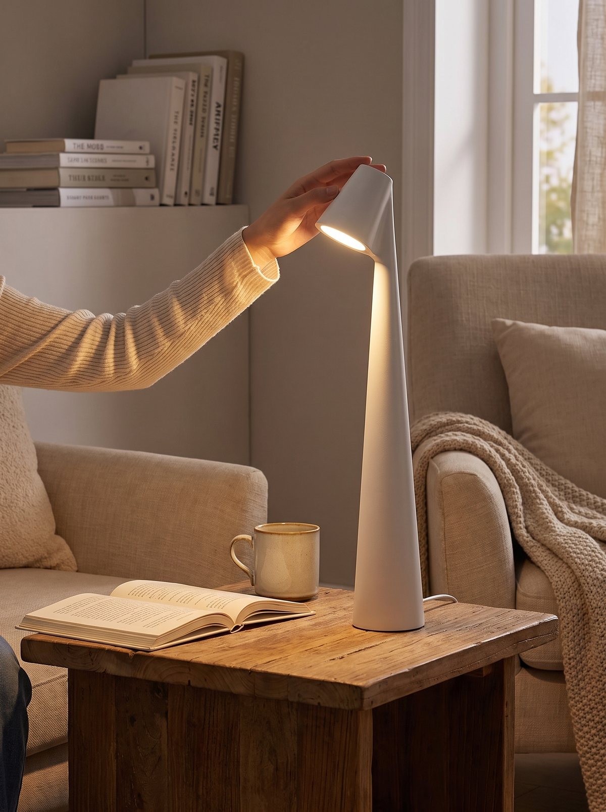 Glowora LED Table Lamp touch dimming
