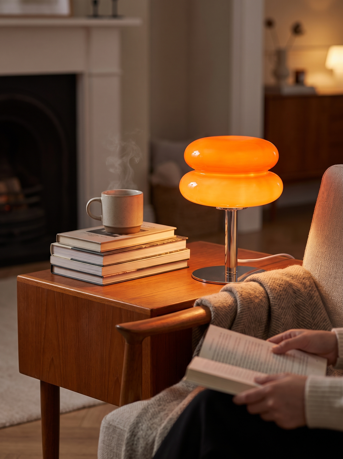 Sculpted Glass Table Lamp lifestyle view 3