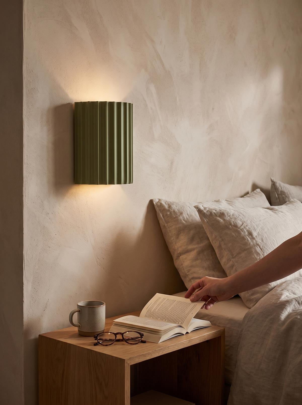 Ribbed Resin Wall Lamp lifestyle view 2
