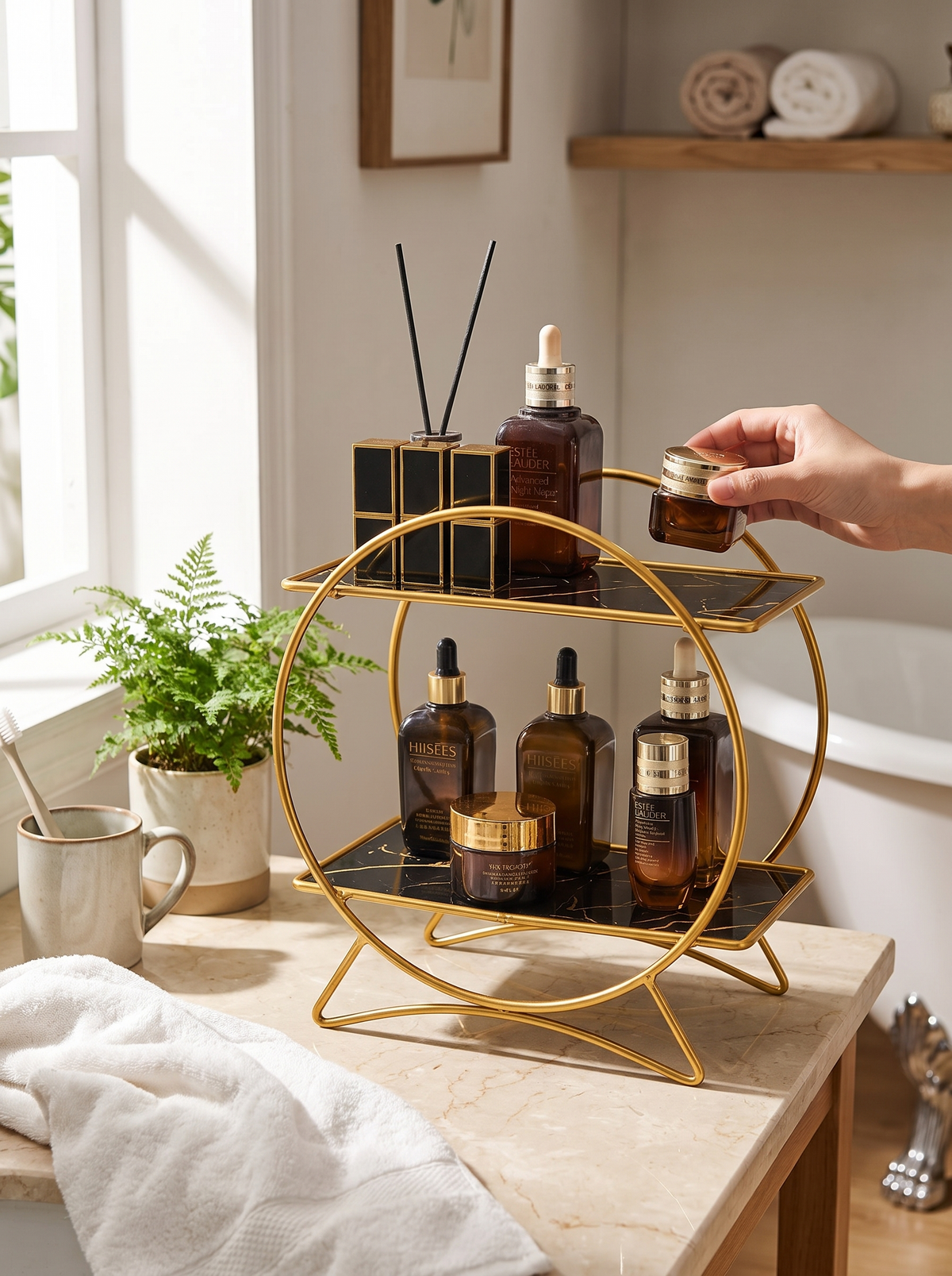 Tidy Tiers, Playful Details