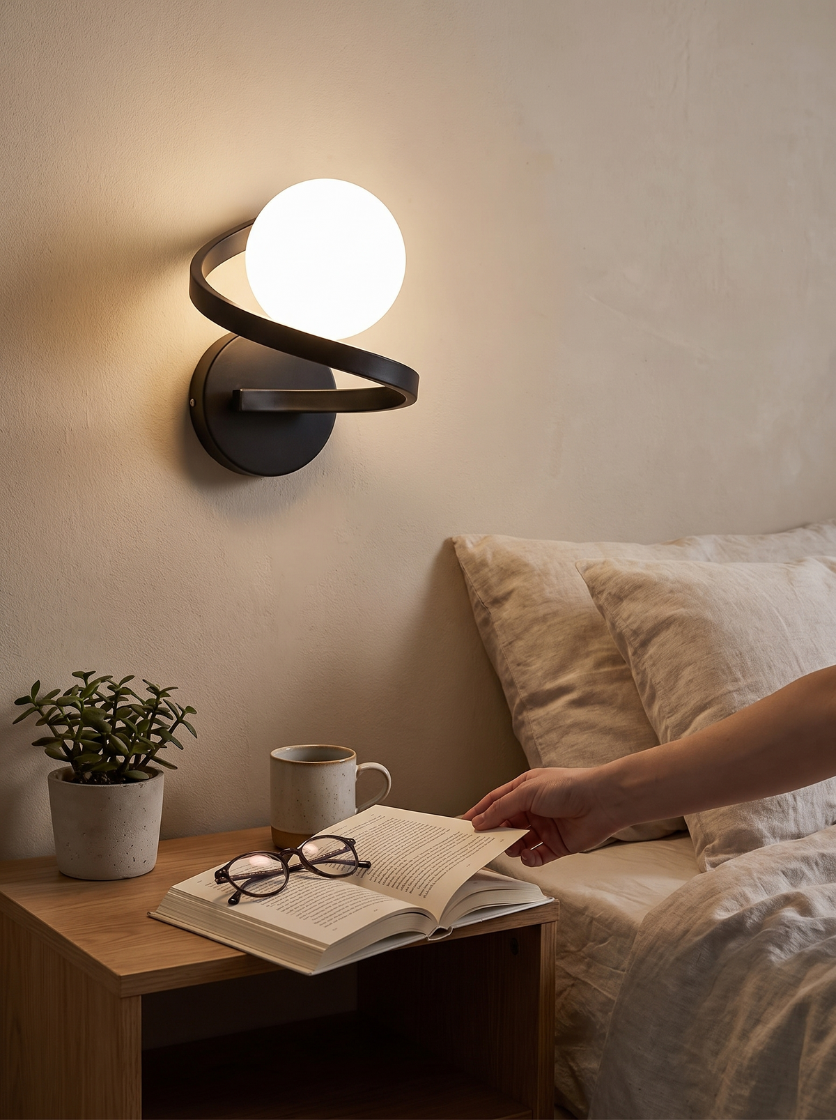 Sculptural Form, Soft Illumination