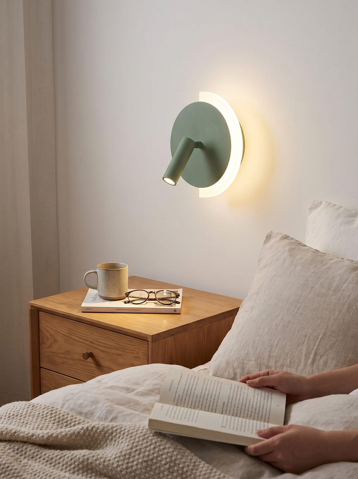 Dual Lighting, Effortless Function